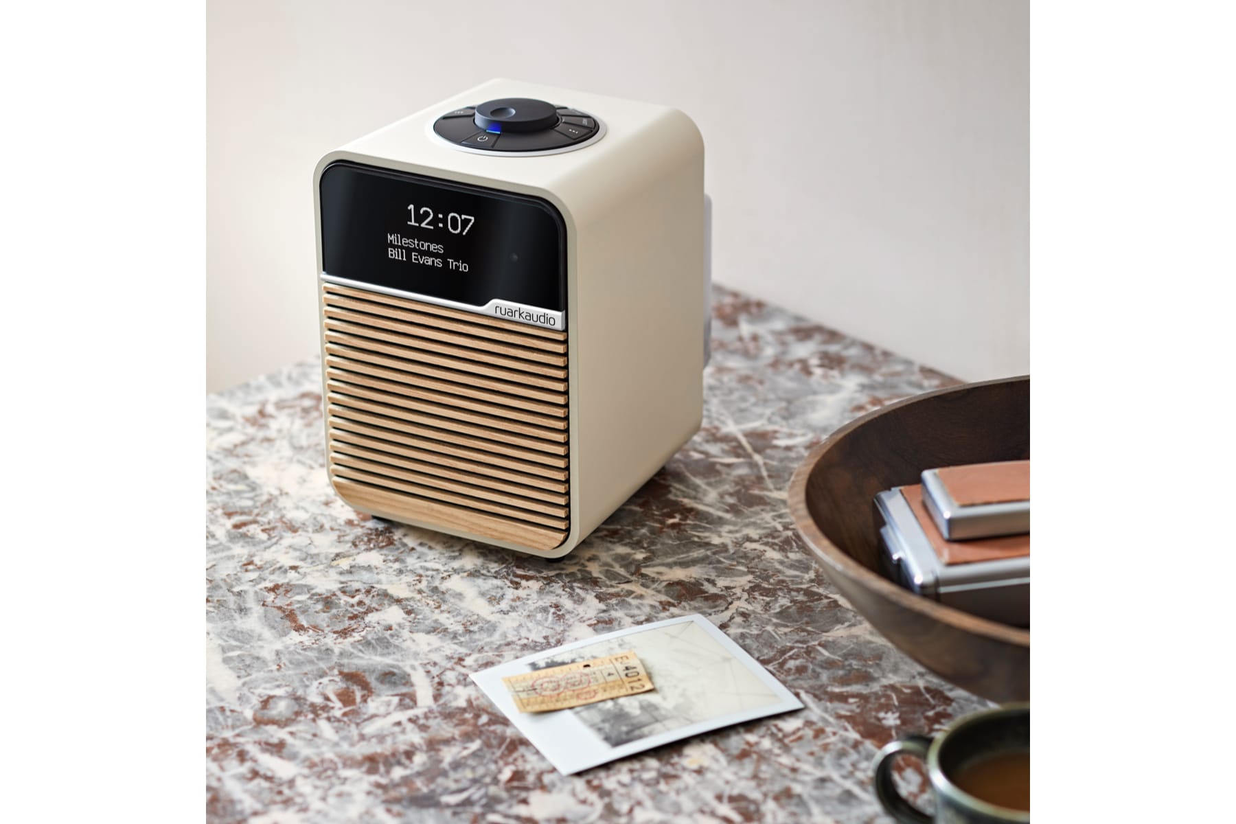 Ruark R1 Mk4 Deluxe Bluetooth Radio - Light Cream thumbnail image