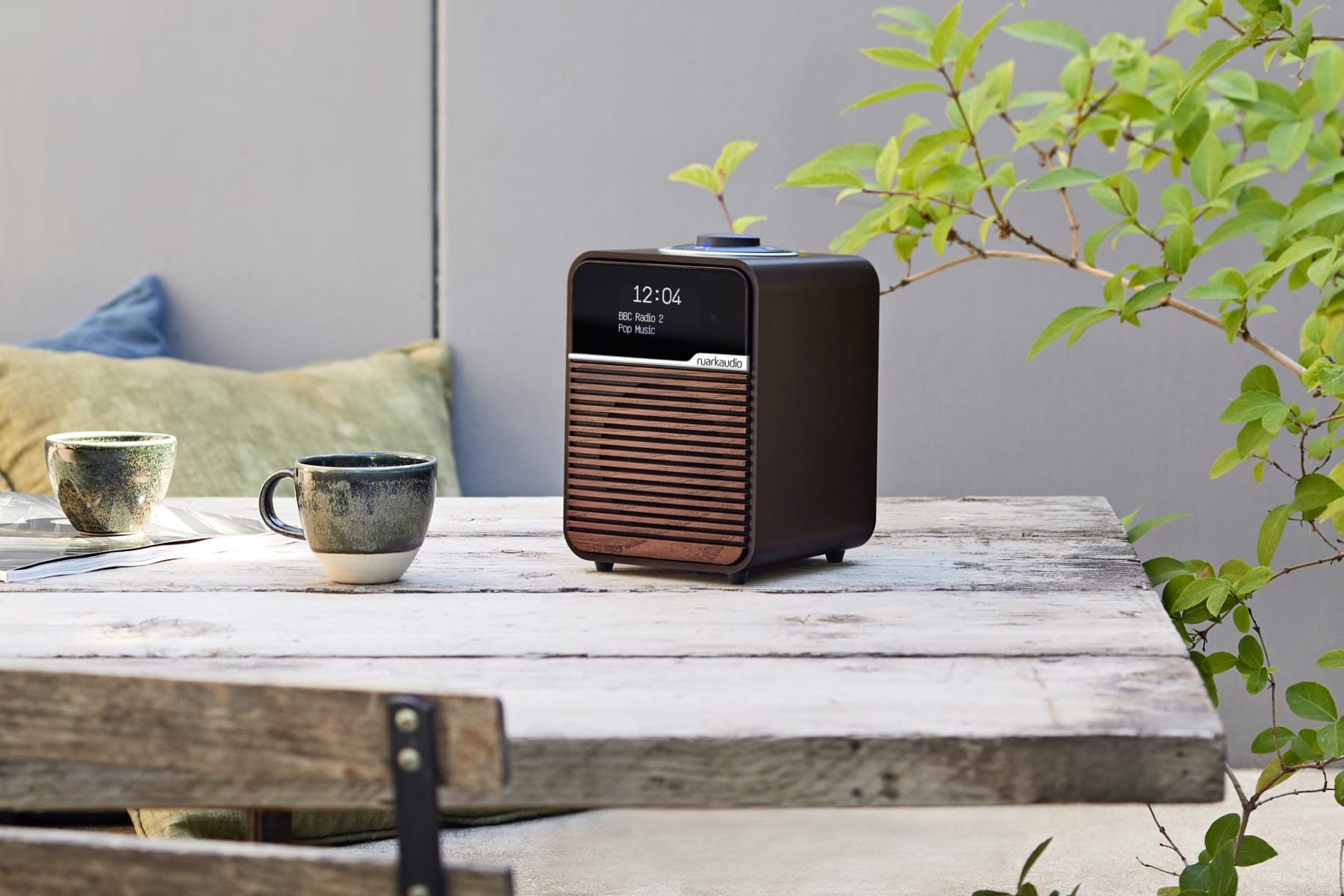 Ruark R1 Mk4 Deluxe Bluetooth Radio - Espresso thumbnail image